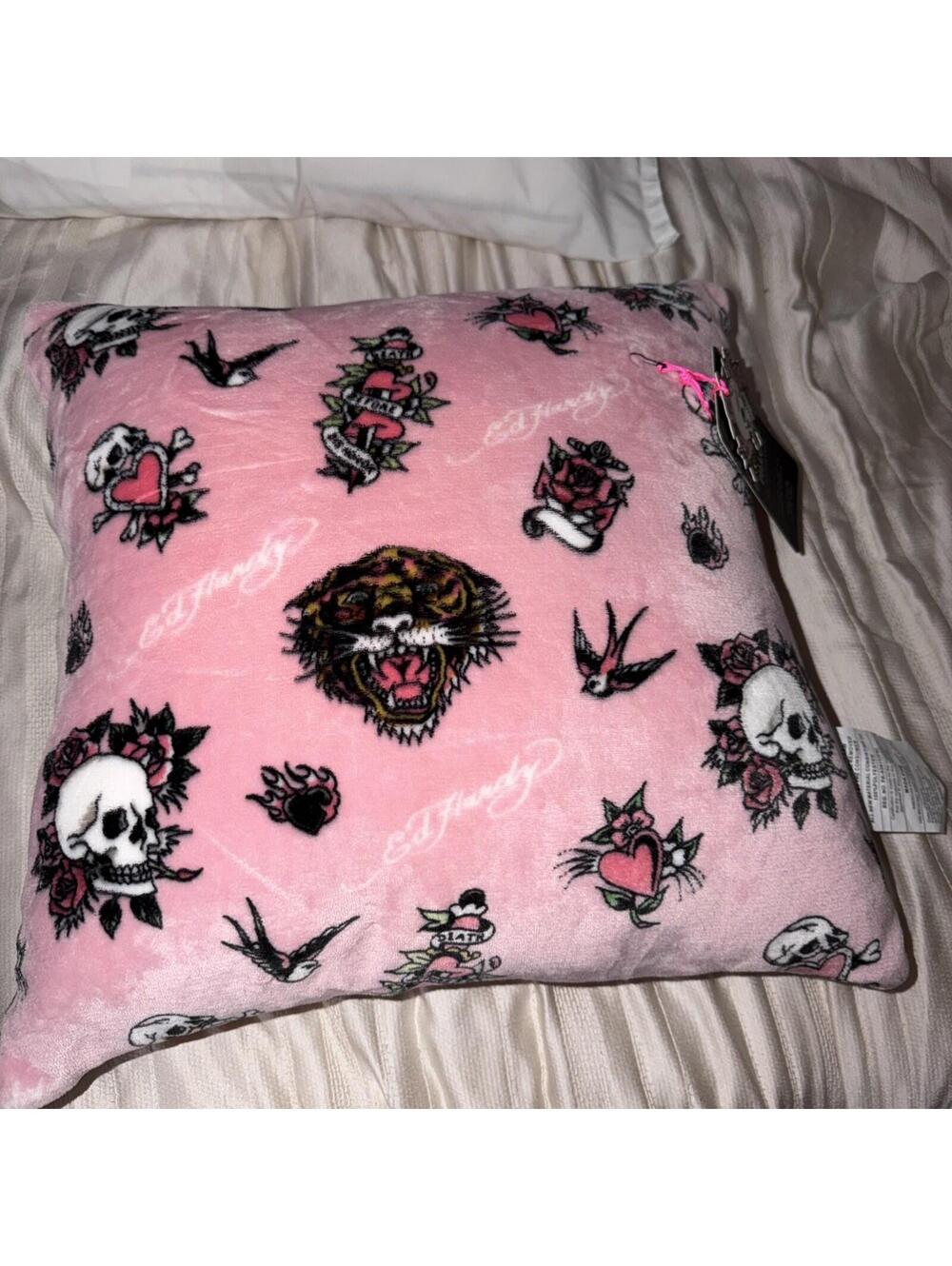 Ed Hardy Tatoo Skulls Birds Roses & Tiger Pink Pillow New Viral